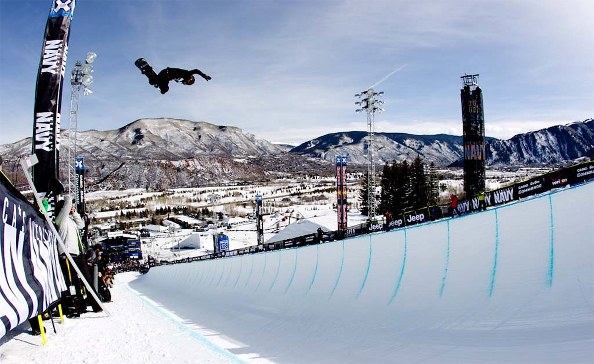 X Games Half Pipe Freestyle Snowboarding